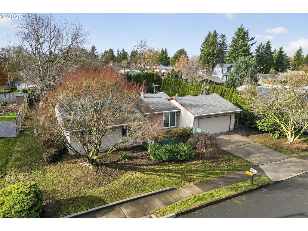 1427 Se Wendy Ave, Gresham, OR 97080