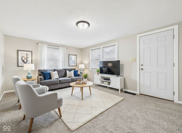 1005 E Jackson Street, Muncie, IN 47305