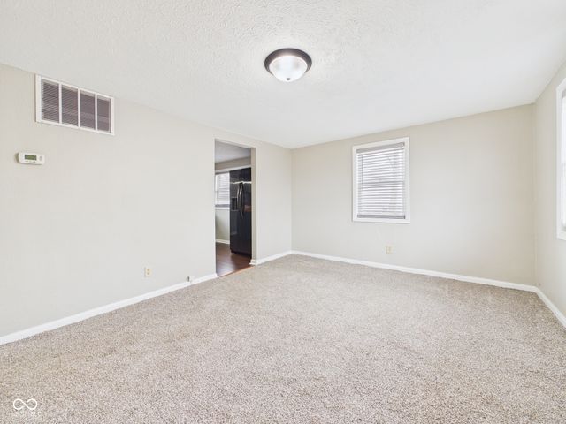 1005 E Jackson Street, Muncie, IN 47305