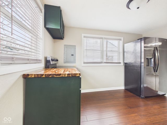 1005 E Jackson Street, Muncie, IN 47305