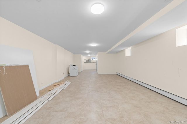 115-72A Newburg St, Saint Albans, NY 11412