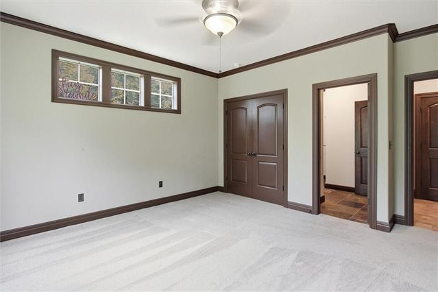14555 Oak Valley Drive, Gardner, KS 66030