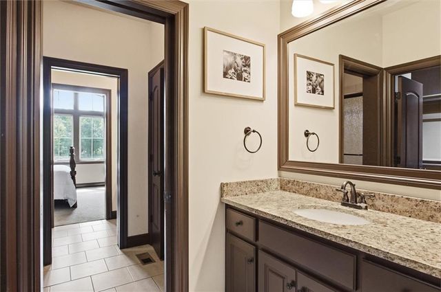 14555 Oak Valley Drive, Gardner, KS 66030