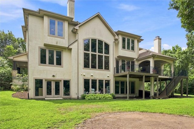 14555 Oak Valley Drive, Gardner, KS 66030