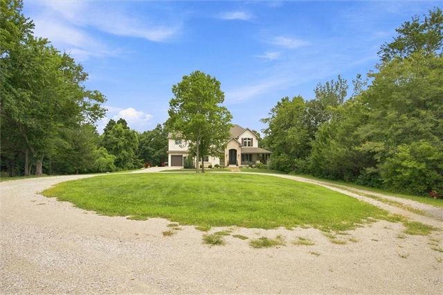 14555 Oak Valley Drive, Gardner, KS 66030
