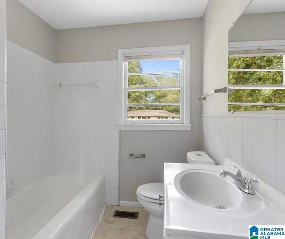 1364 GLENWOOD STREET NW, Center Point, AL 35215