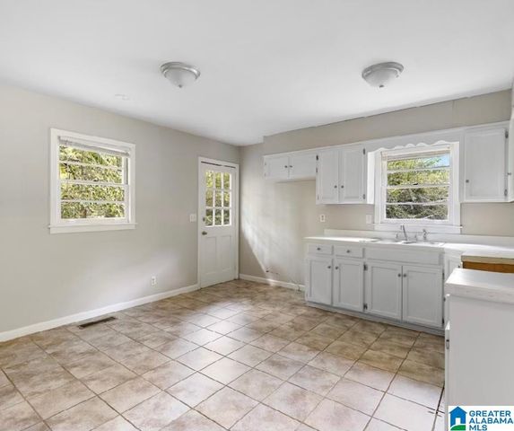 1364 GLENWOOD STREET NW, Center Point, AL 35215