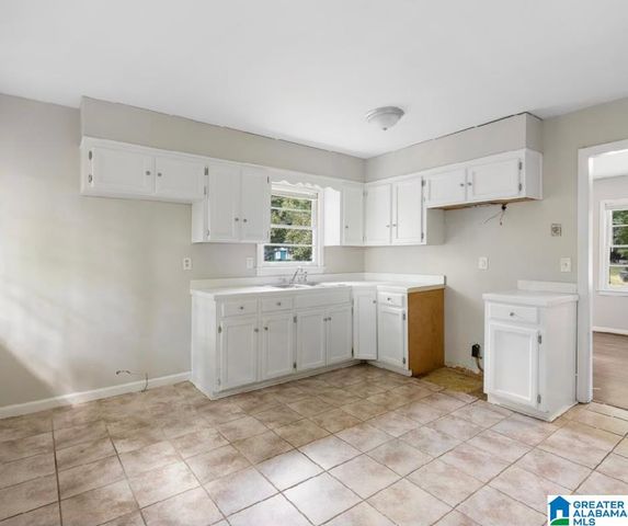 1364 GLENWOOD STREET NW, Center Point, AL 35215