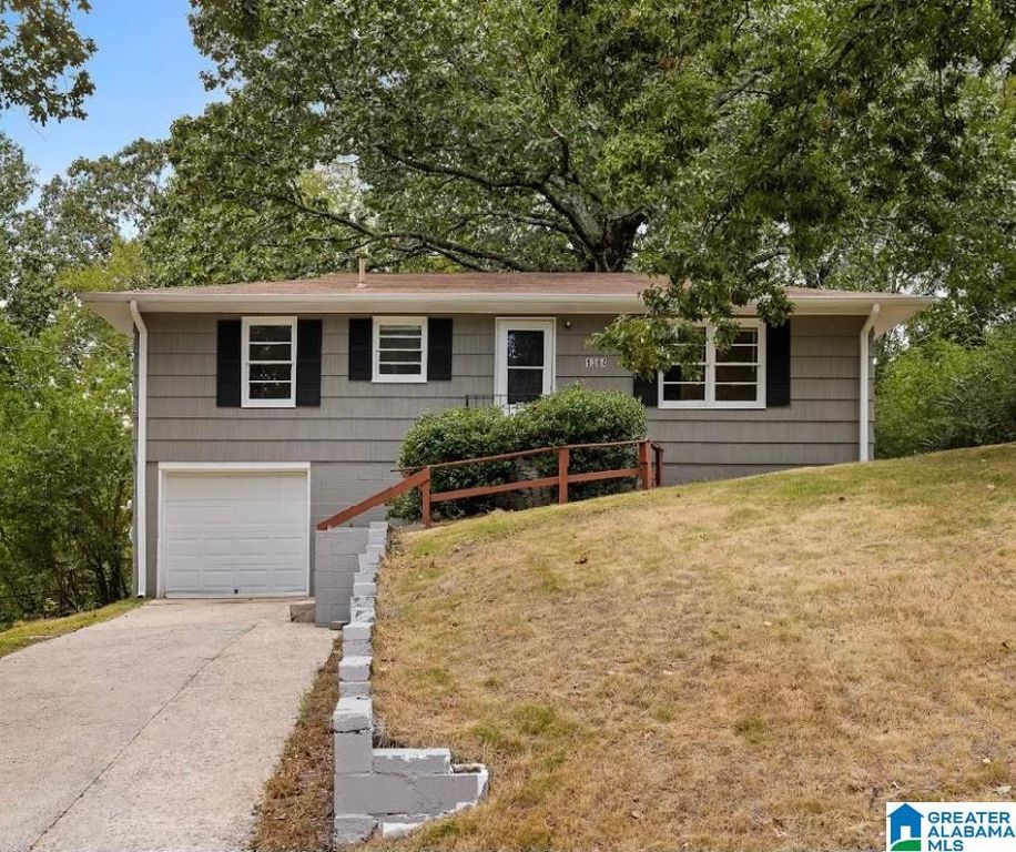 1364 GLENWOOD STREET NW, Center Point, AL 35215