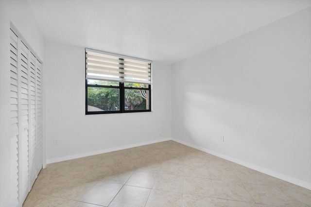 740 NE 199th Street 205g, Miami, FL 33179