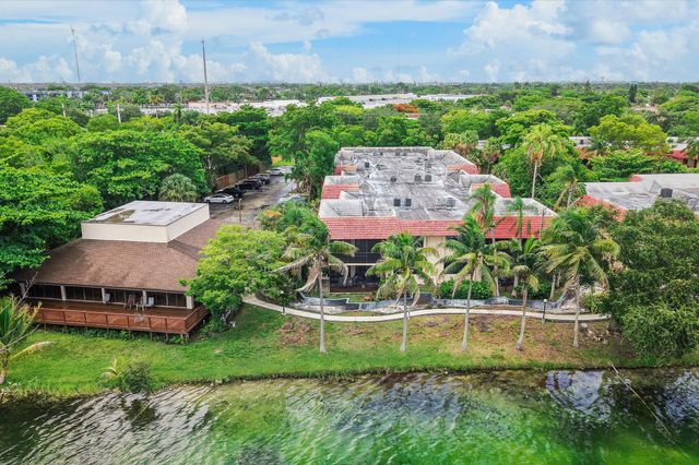 740 NE 199th Street 205g, Miami, FL 33179