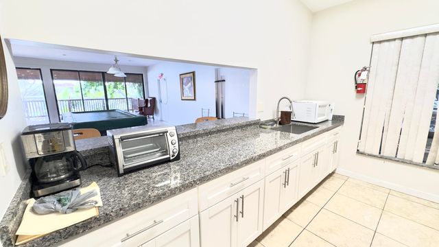 740 NE 199th Street 205g, Miami, FL 33179