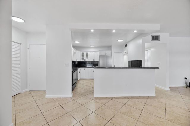740 NE 199th Street 205g, Miami, FL 33179