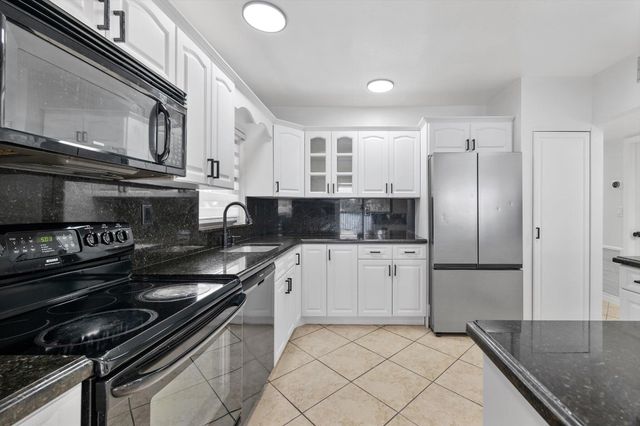 740 NE 199th Street 205g, Miami, FL 33179