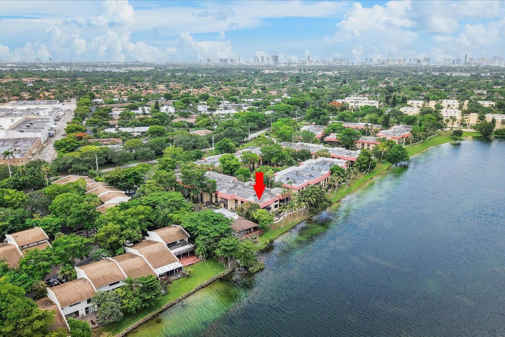 740 NE 199th Street 205g, Miami, FL 33179