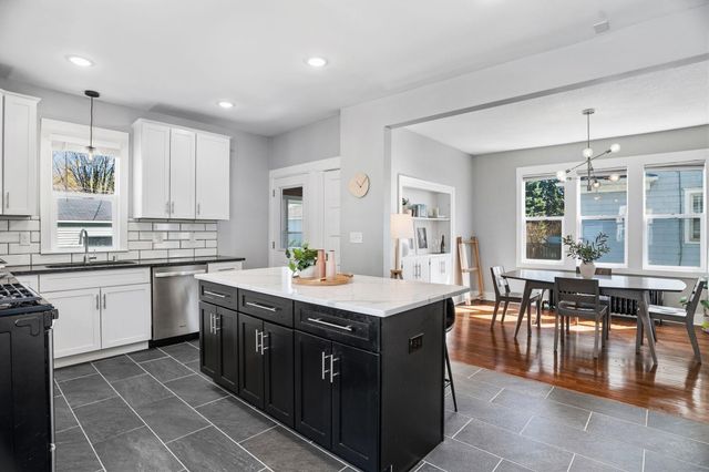 1355 Charles Avenue, Saint Paul, MN 55104