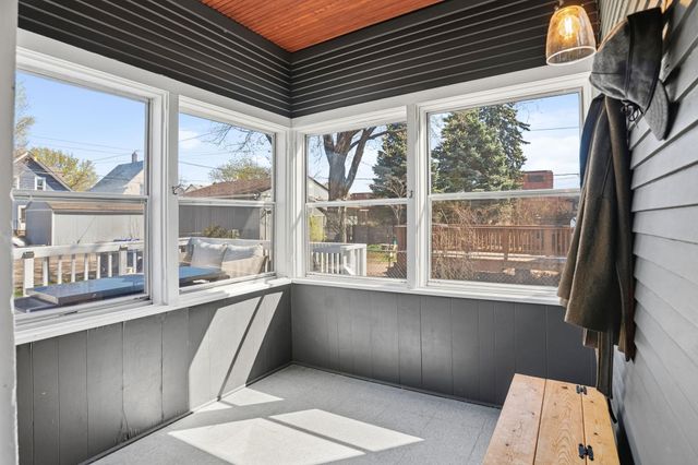 1355 Charles Avenue, Saint Paul, MN 55104