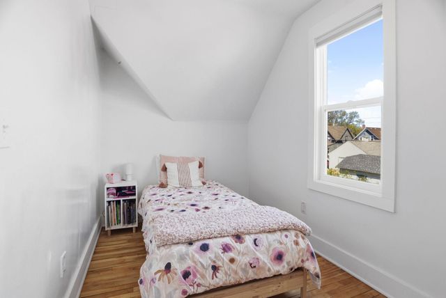 1355 Charles Avenue, Saint Paul, MN 55104