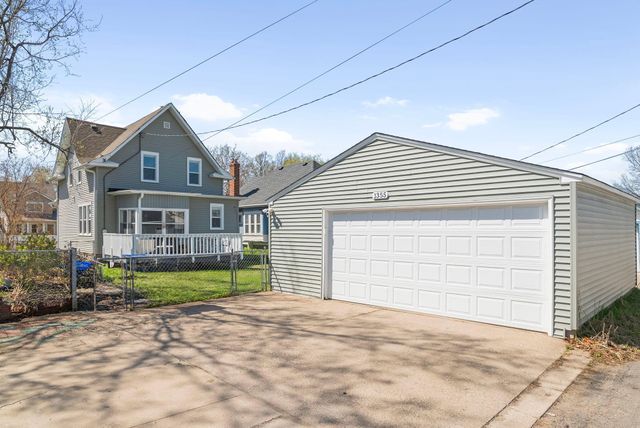 1355 Charles Avenue, Saint Paul, MN 55104