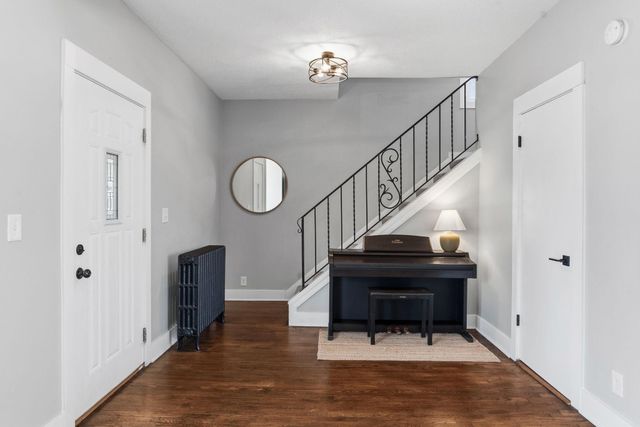 1355 Charles Avenue, Saint Paul, MN 55104