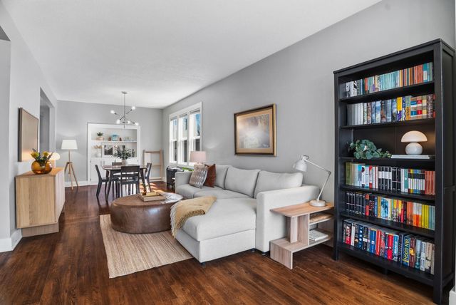 1355 Charles Avenue, Saint Paul, MN 55104