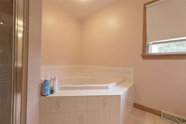 1444 W 54TH Street, Erie, PA 16509