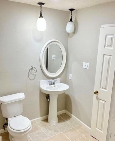 15730 Corsair Road, Houston, TX 77053