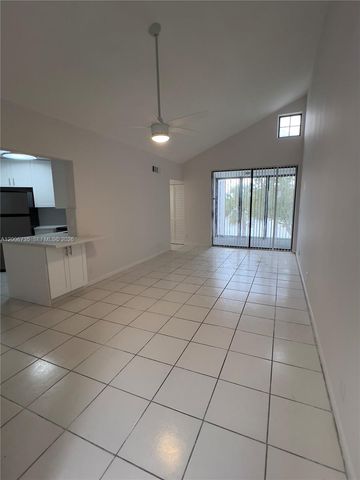 216 Lake Pointe Dr 224, Oakland Park, FL 33309