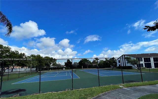 216 Lake Pointe Dr 224, Oakland Park, FL 33309