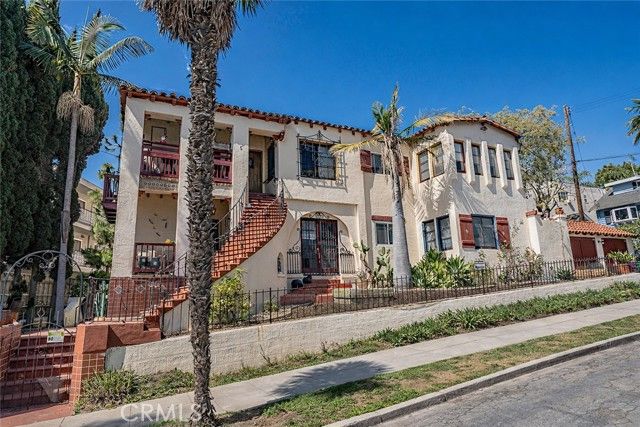 3 Euclid Avenue, Long Beach, CA 90803