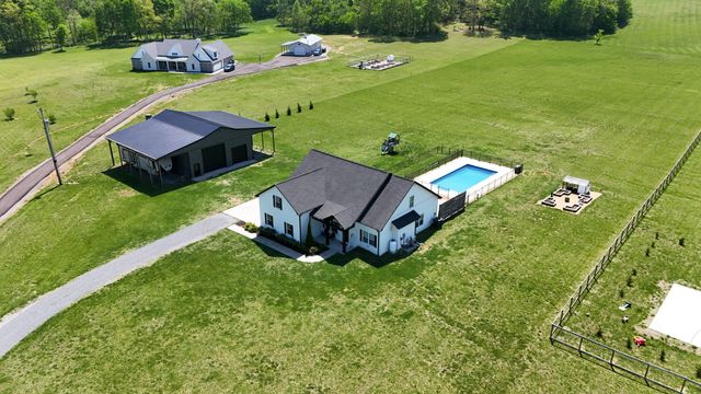 4055 Calista Rd, Cross Plains, TN 37049