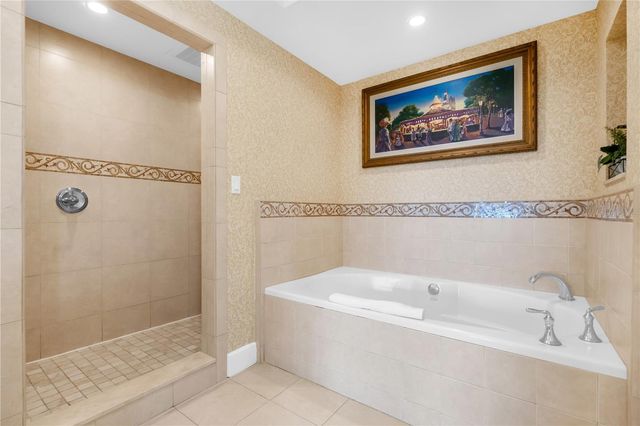 7593 GATHERING DRIVE 803, Reunion, FL 34747