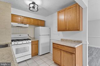1822 METZEROTT RD #104, Hyattsville, MD 20783