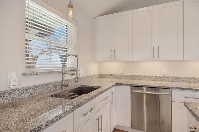 9966 Chireno Street, Dallas, TX 75220