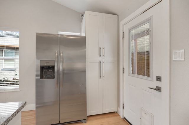 9966 Chireno Street, Dallas, TX 75220