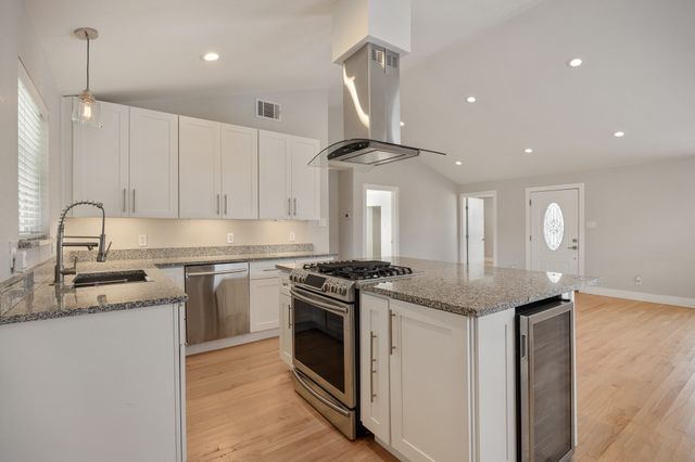 9966 Chireno Street, Dallas, TX 75220