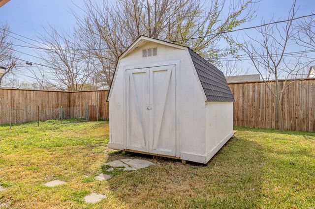 9966 Chireno Street, Dallas, TX 75220