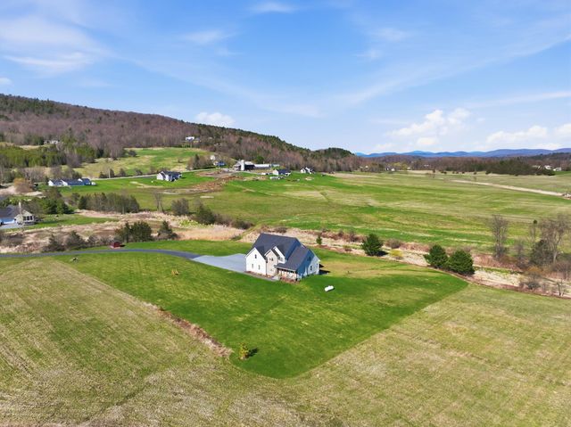 149 Elcy Lane, Charlotte, VT 05445