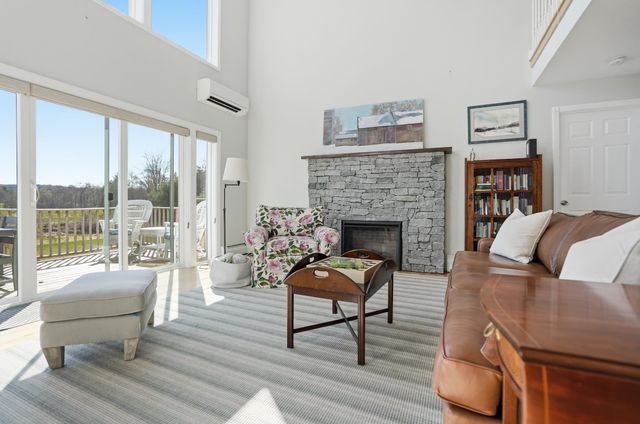 149 Elcy Lane, Charlotte, VT 05445