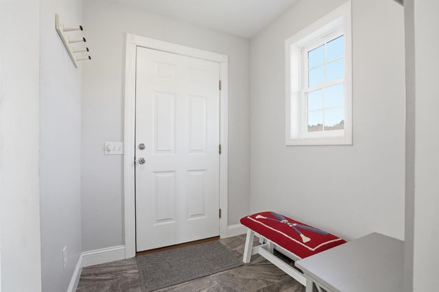 149 Elcy Lane, Charlotte, VT 05445