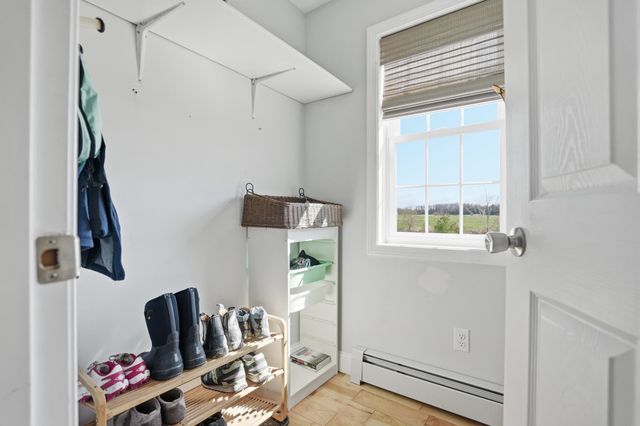 149 Elcy Lane, Charlotte, VT 05445
