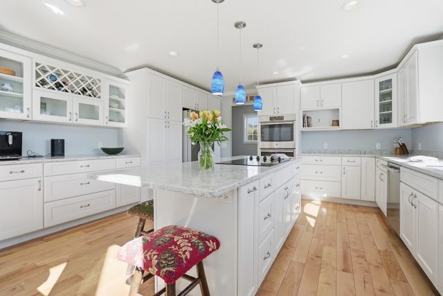 149 Elcy Lane, Charlotte, VT 05445