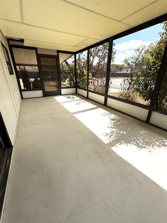 Image 17 of property listing at 2055 S FLORAL AVENUE 214, Bartow, FL 33830