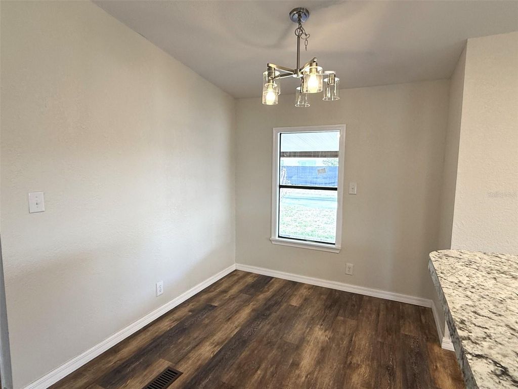 Image 7 of property listing at 2055 S FLORAL AVENUE 214, Bartow, FL 33830