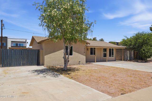 1818 E MONTEREY Way, Phoenix, AZ 85016