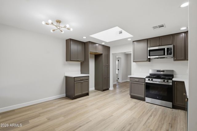 1818 E MONTEREY Way, Phoenix, AZ 85016