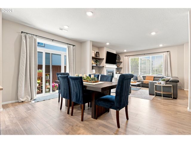 16100 Nw PRISTINE Ln, Portland, OR 97229