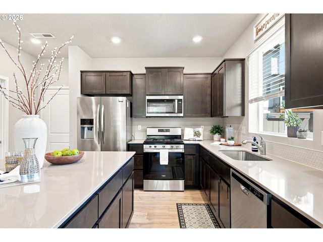 16100 Nw PRISTINE Ln, Portland, OR 97229
