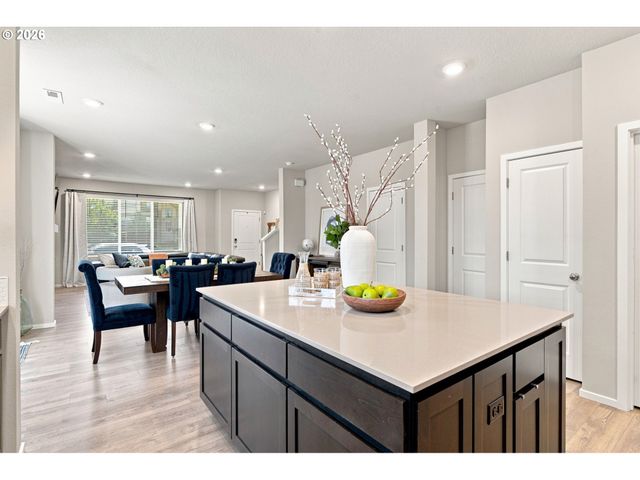 16100 Nw PRISTINE Ln, Portland, OR 97229