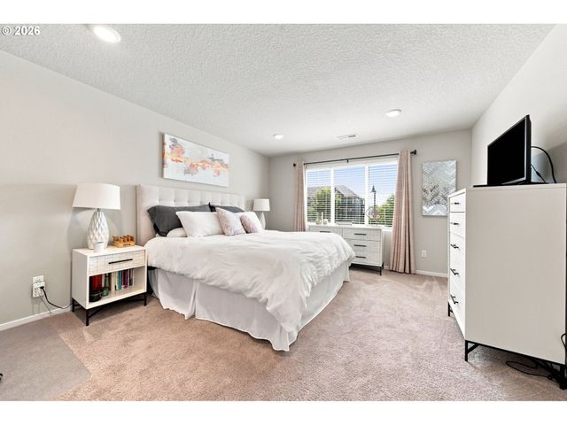 16100 Nw PRISTINE Ln, Portland, OR 97229
